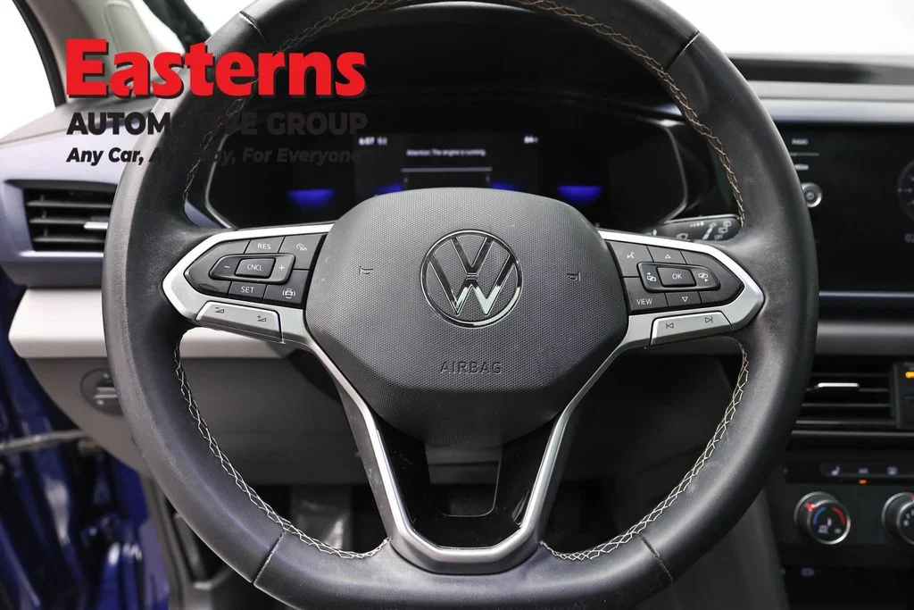 Used 2022 Blue Volkswagen 1.5T SE image 10