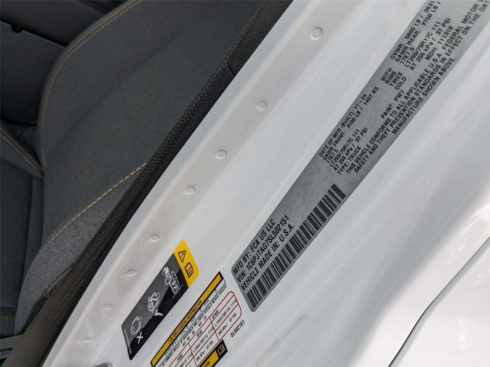 2025 Jeep Gladiator Willys - Photo 21