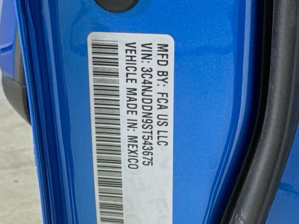 Used 2025 Hydro Blue Pearlcoat Jeep Trailhawk image 40