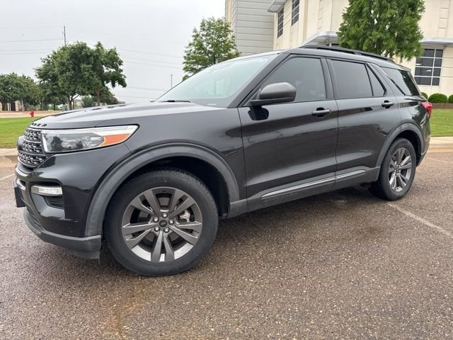 2021 Ford Explorer XLT 4WD's photo