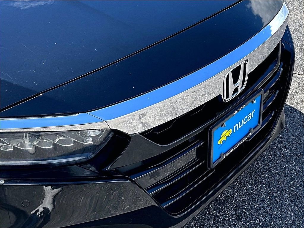 Used 2018 Black Honda Touring image 30