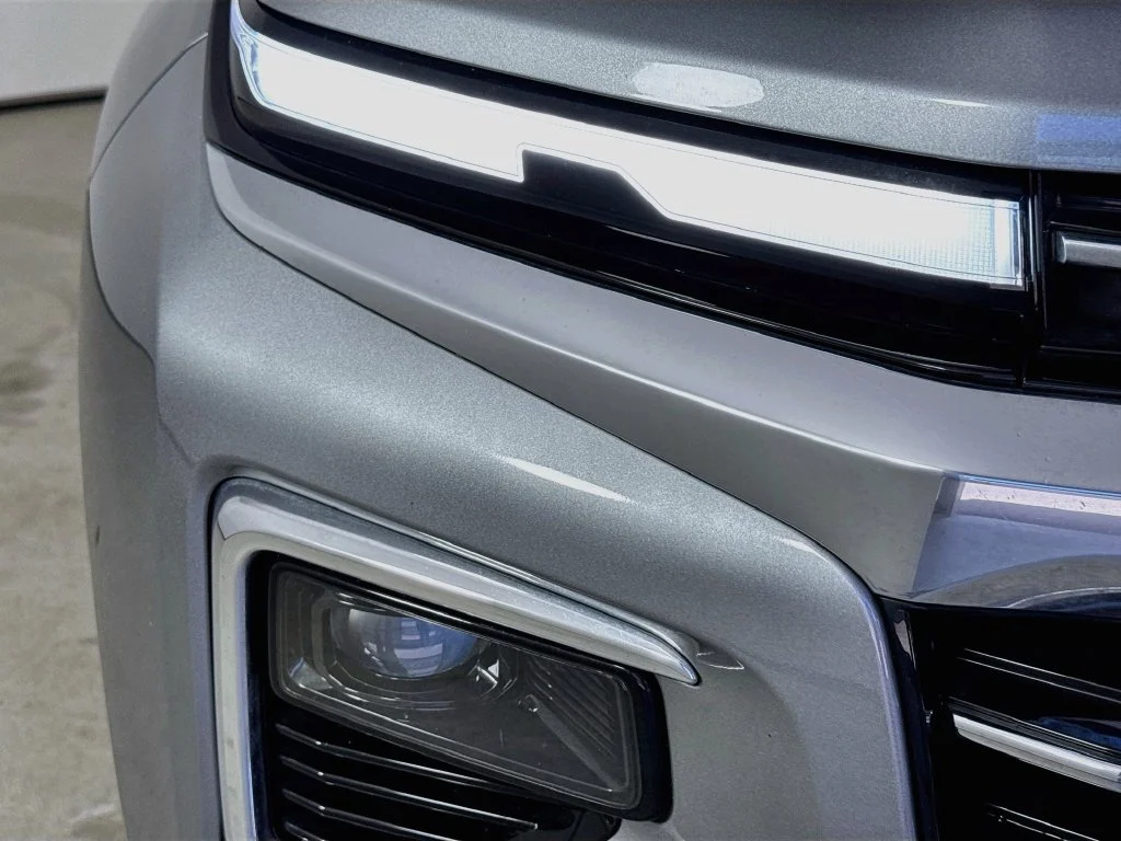 Used 2025 Sterling Gray Metallic Chevrolet High Country image 40