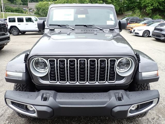 New 2026 Granite Crystal Metallic Clear-Coat Exterior Paint Jeep Sahara image 11