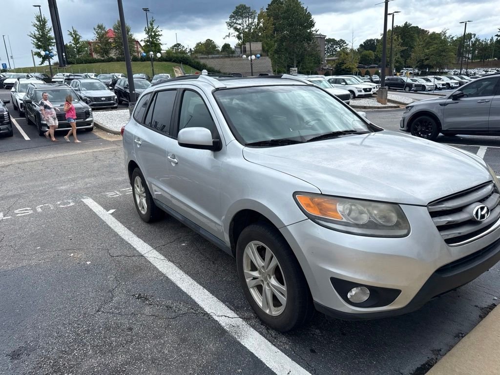 Used 2012 Silver Hyundai SE image 6