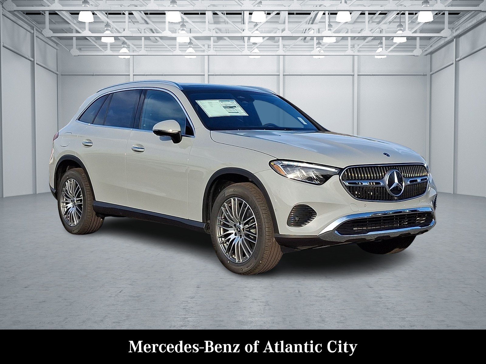 New 2026 MANUFAKTUR Alpine Grey Mercedes-Benz GLC 300 image 1
