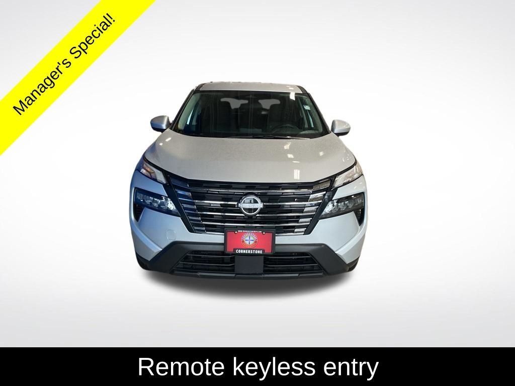 Used 2025 Silver Nissan SV image 11