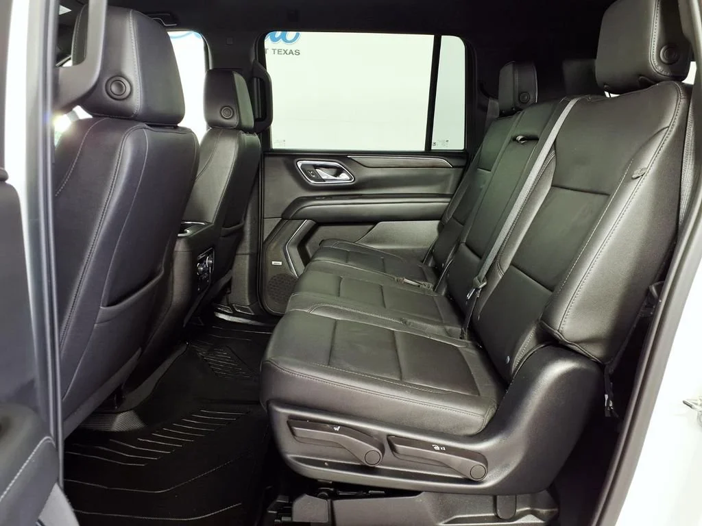 Used 2023 Summit White Chevrolet LT image 8