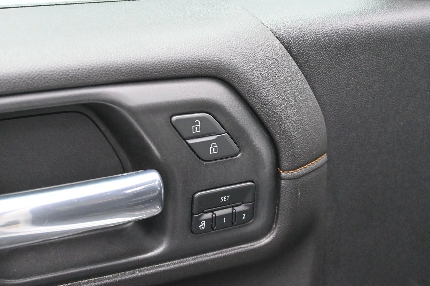 Used 2021 SUMMIT WHITE GMC AT4 image 10