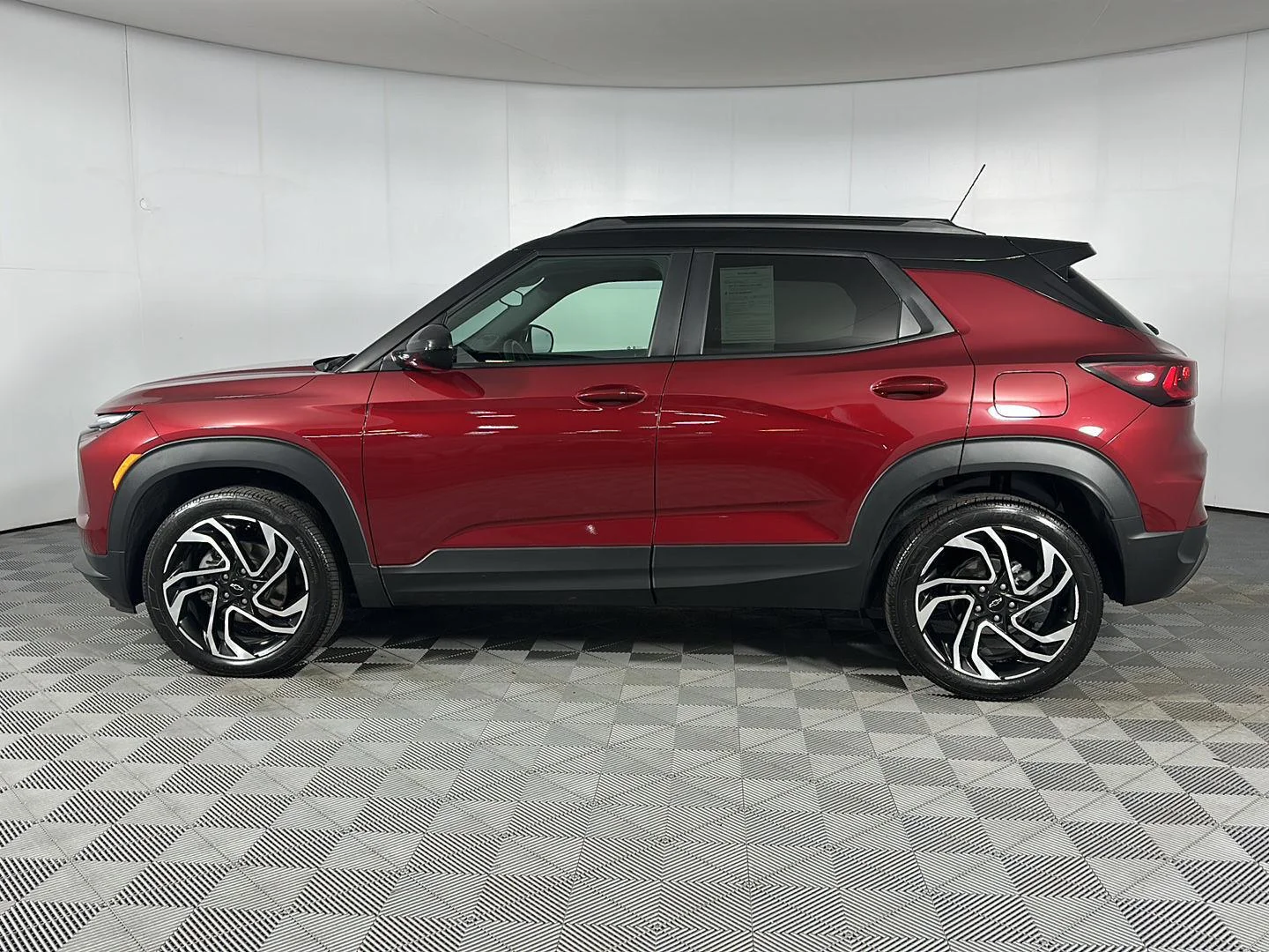 Used 2024 Crimson Metallic Chevrolet RS image 5