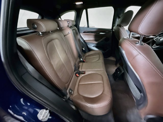 Used 2018 Blue Metallic BMW xDrive28i image 25