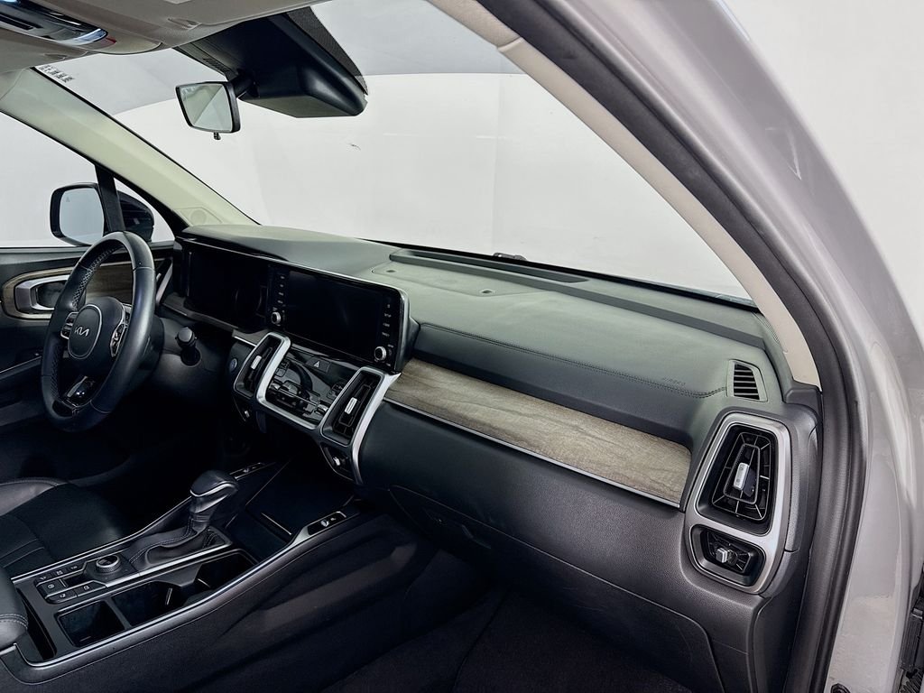 Used 2022 Gray Kia X-Line EX image 32