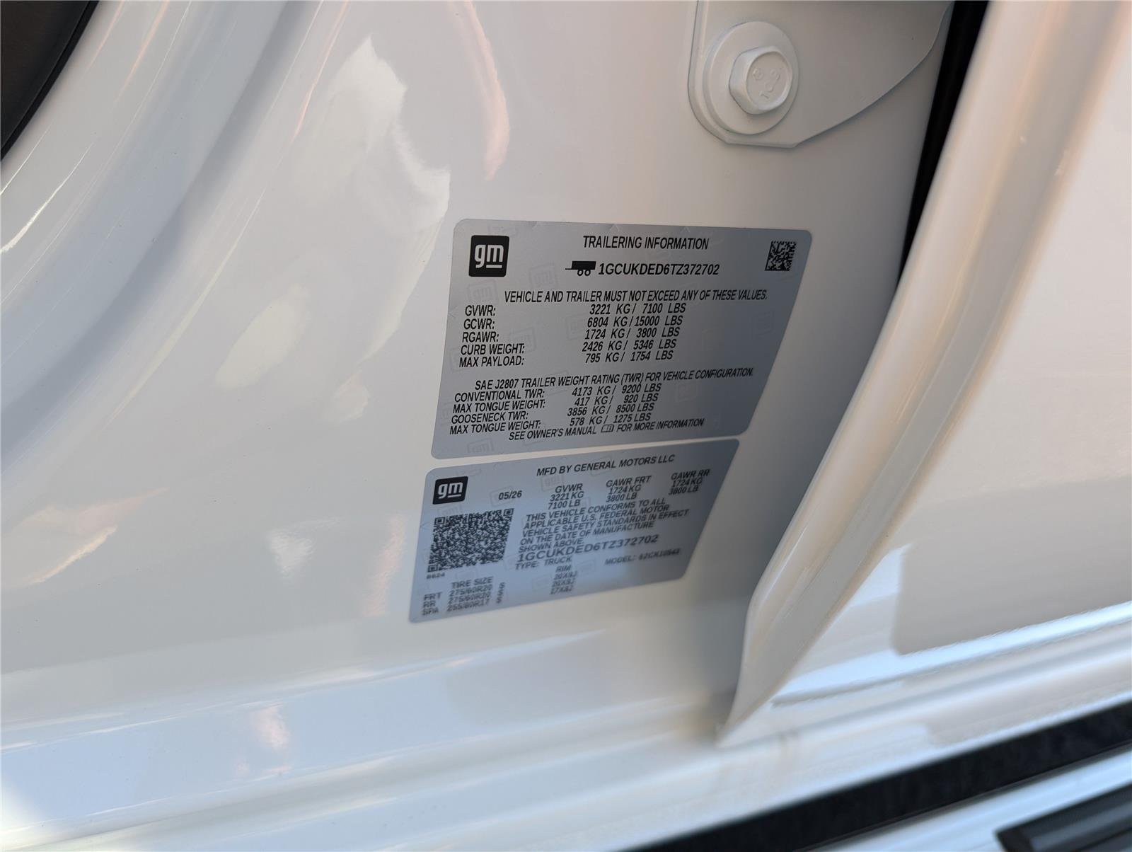 New 2026 Summit White Chevrolet LT image 11