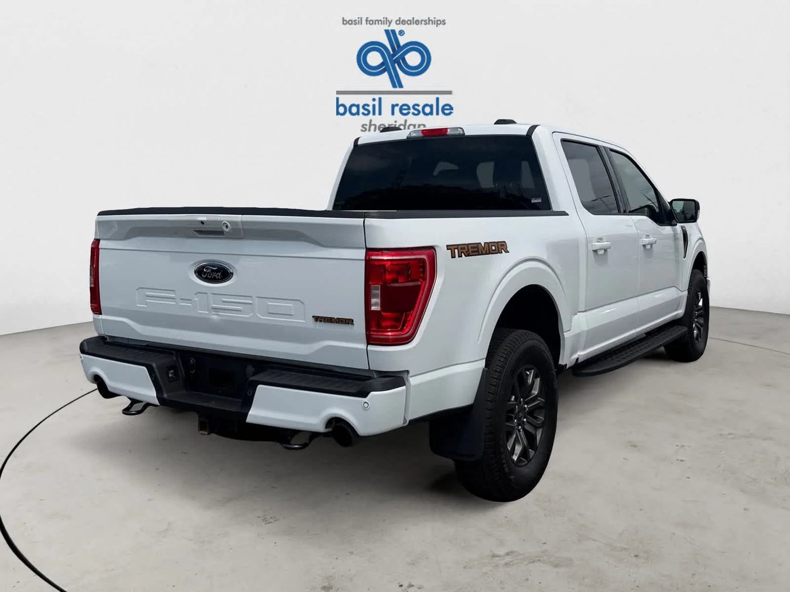 Used 2023 Oxford White Ford Tremor image 7