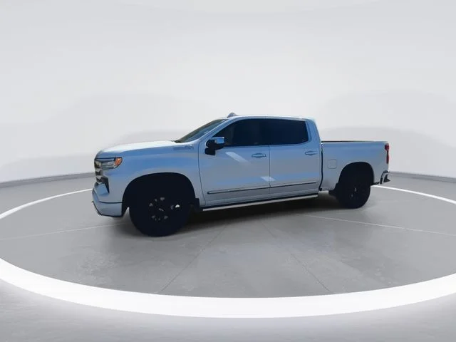 Used 2023 Beige Chevrolet High Country image 6
