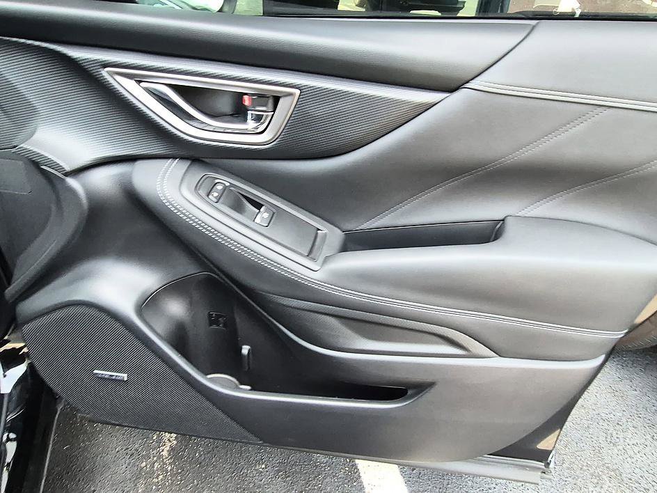 Used 2022 Crystal Black Silica Subaru Touring image 34