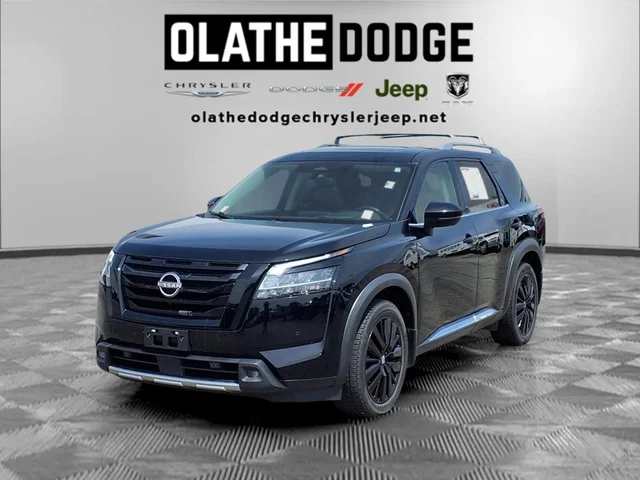 2022 Nissan Pathfinder Platinum