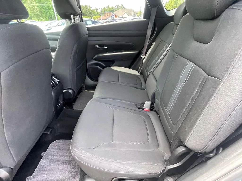 Used 2025 Gray Hyundai SEL image 8