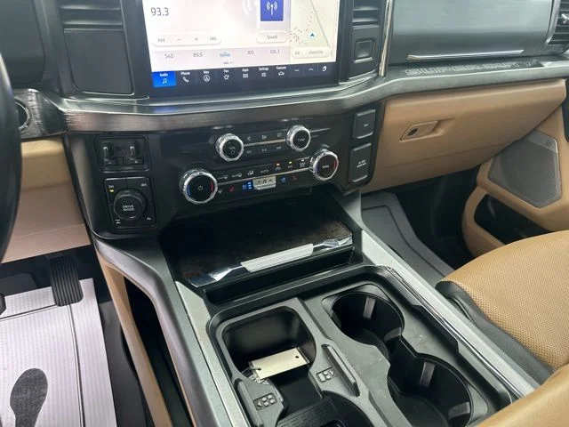 Used 2023 Oxford White Ford Lariat image 40
