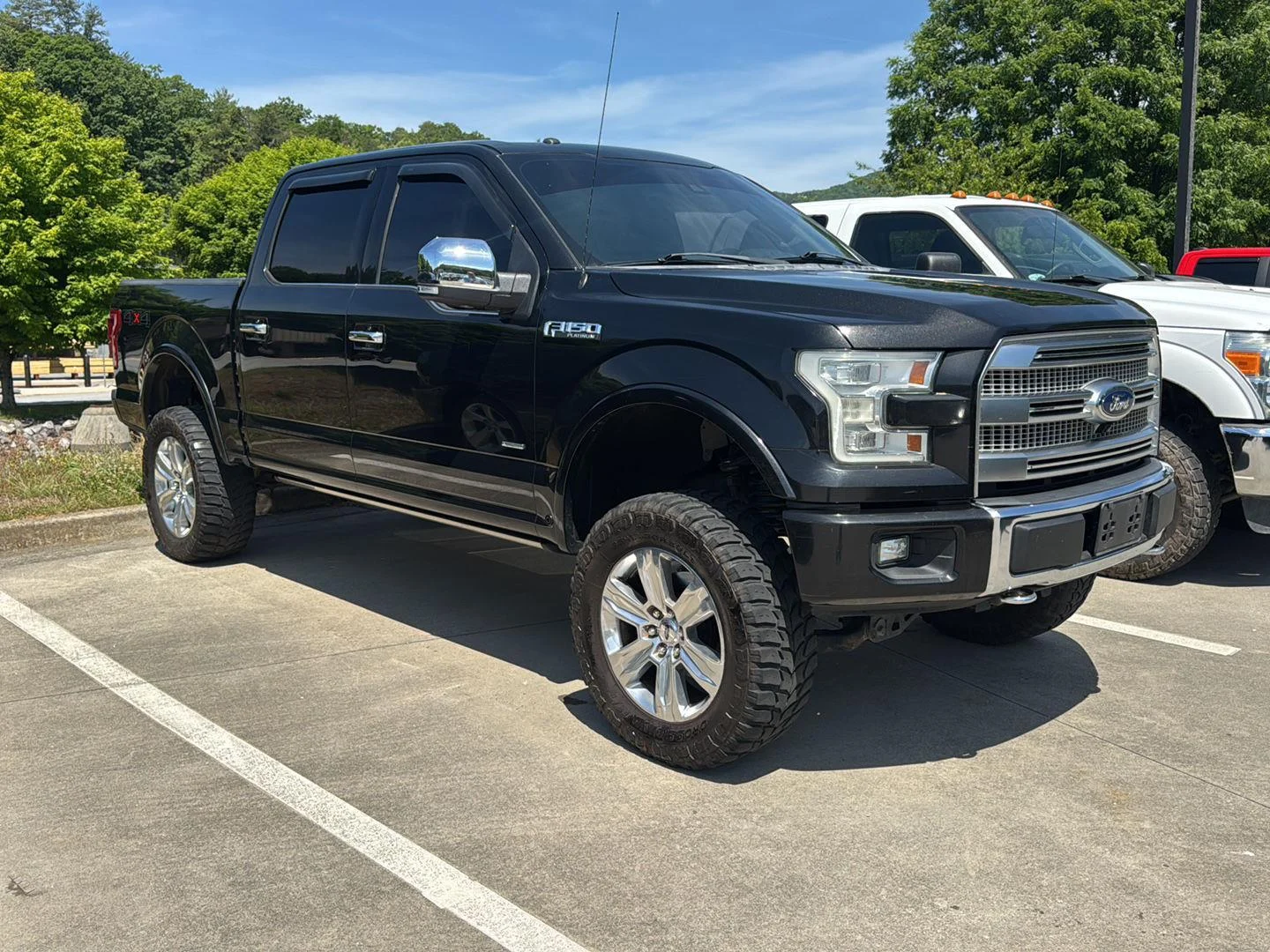 2015 Ford F-150 XLT 4x4 SuperCrew 145-in's photo