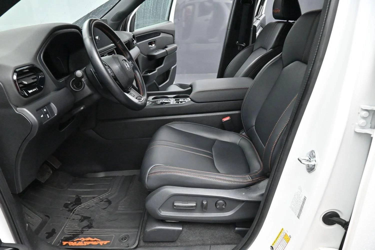 Used 2024 Platinum White Pearl Honda TrailSport image 15