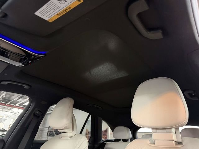 Used 2024 Black Mercedes-Benz GLC 300 image 18