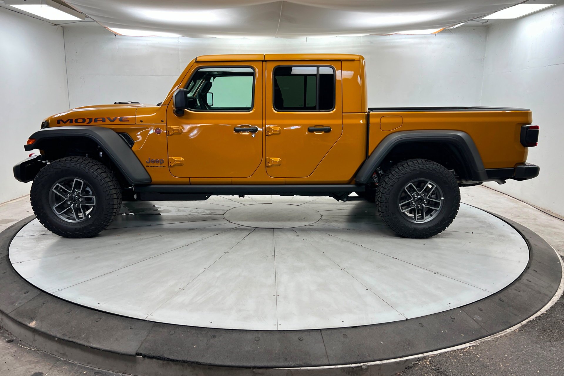 New 2026 Goldilocks (DISC) Jeep Mojave image 2