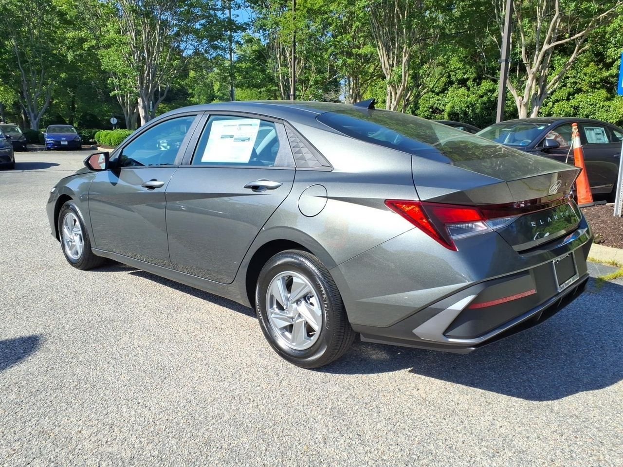 New 2026 Amazon Gray Hyundai SE image 8