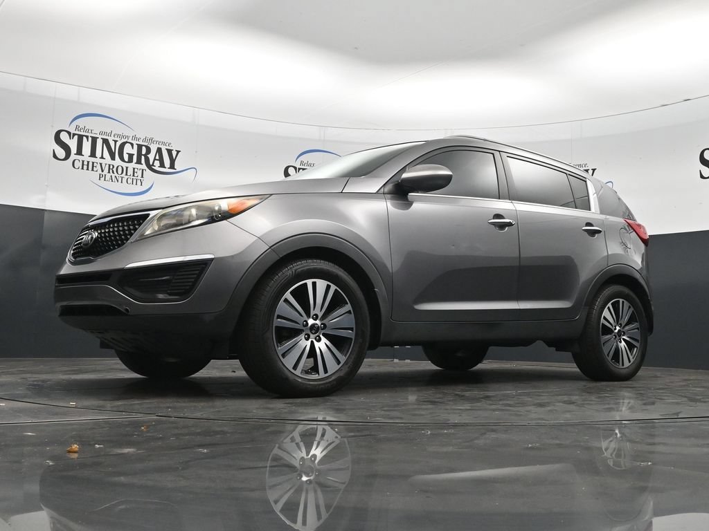 Used 2016 Silver Kia EX image 28