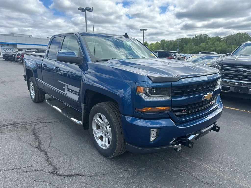 2019 Chevrolet Silverado 1500 LT Z71 4X4 Double Cab Std Box's photo