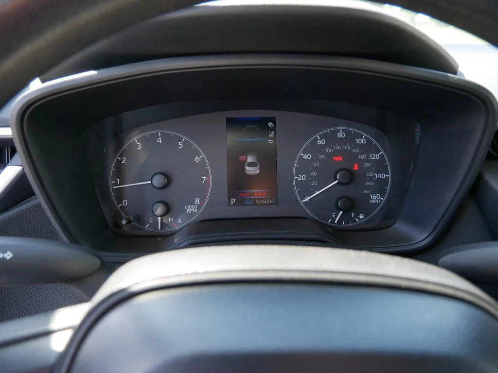 Used 2024  Toyota LE image 23