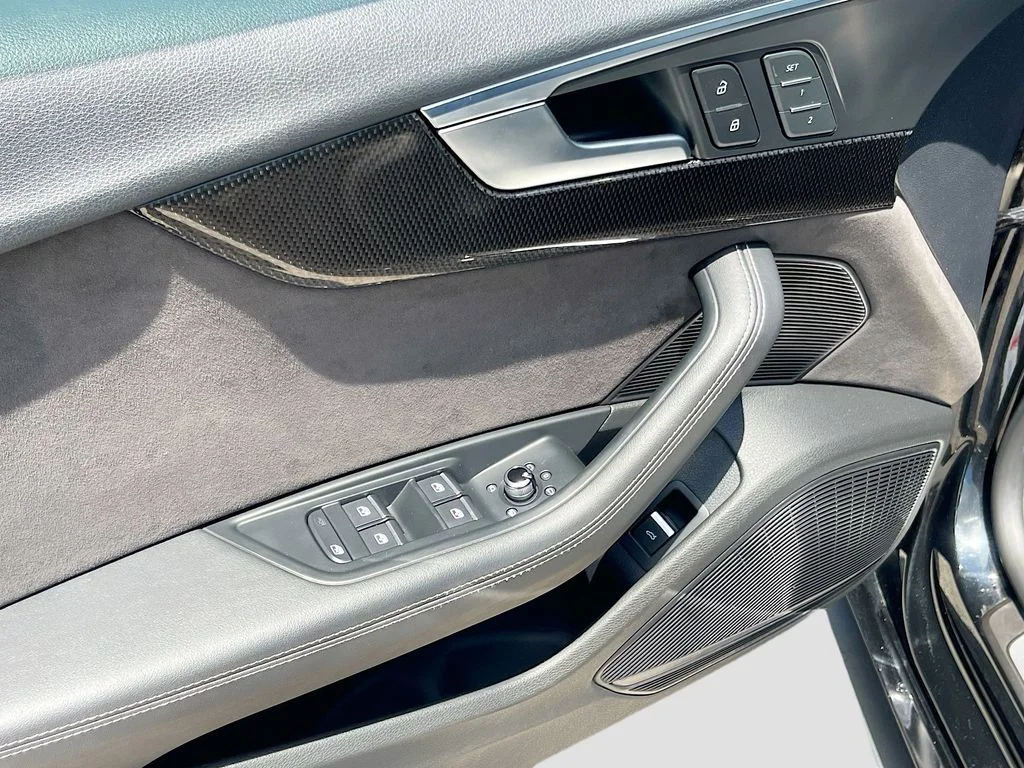 Used 2019 Black Audi Premium Plus image 16
