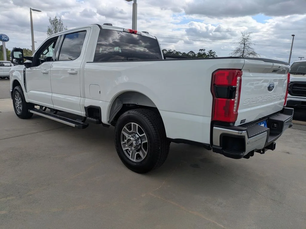 2026 Ford F-350 Super Duty Lariat - Photo 6