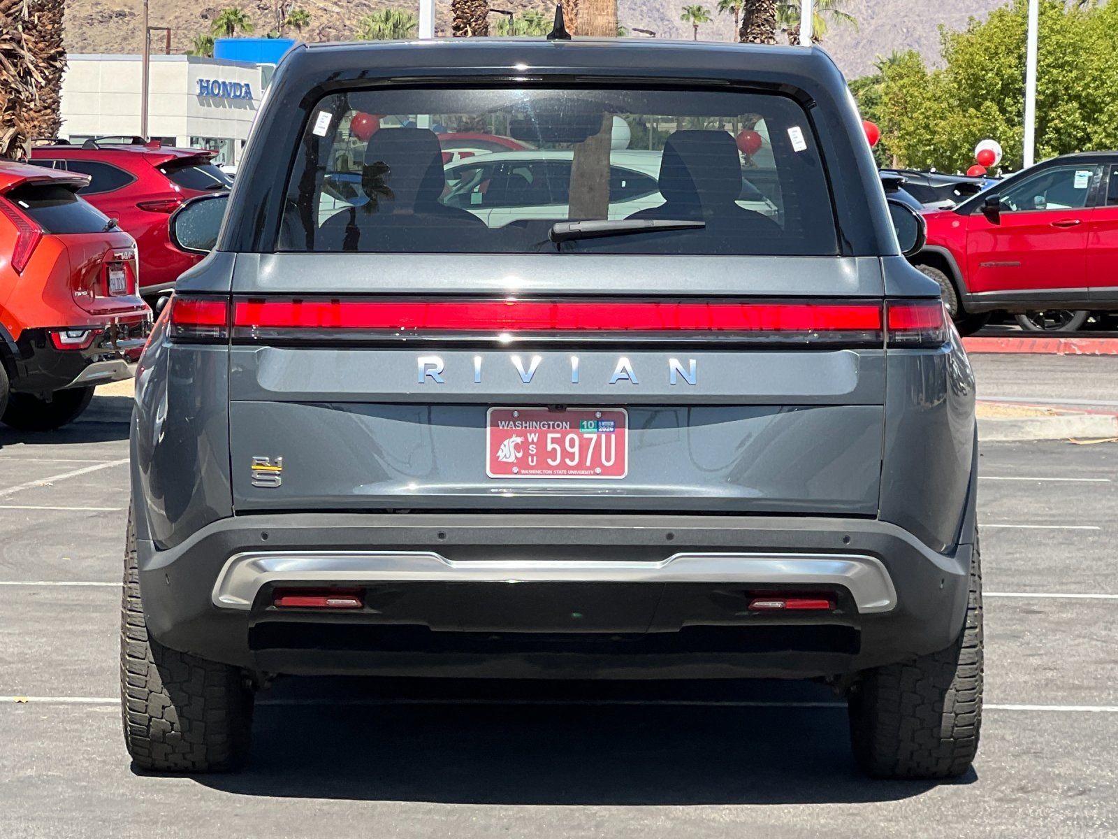 Used 2023  Rivian Adventure image 4