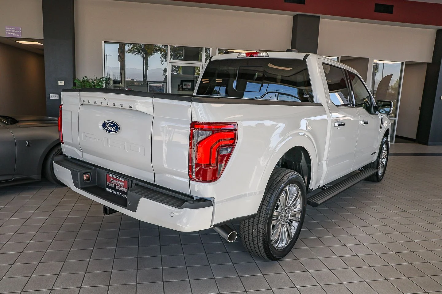 New 2026 Star White Metallic Tri-Coat Ford Platinum® image 4