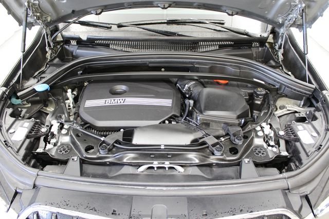 Used 2023 Space Silver BMW xDrive28i image 24