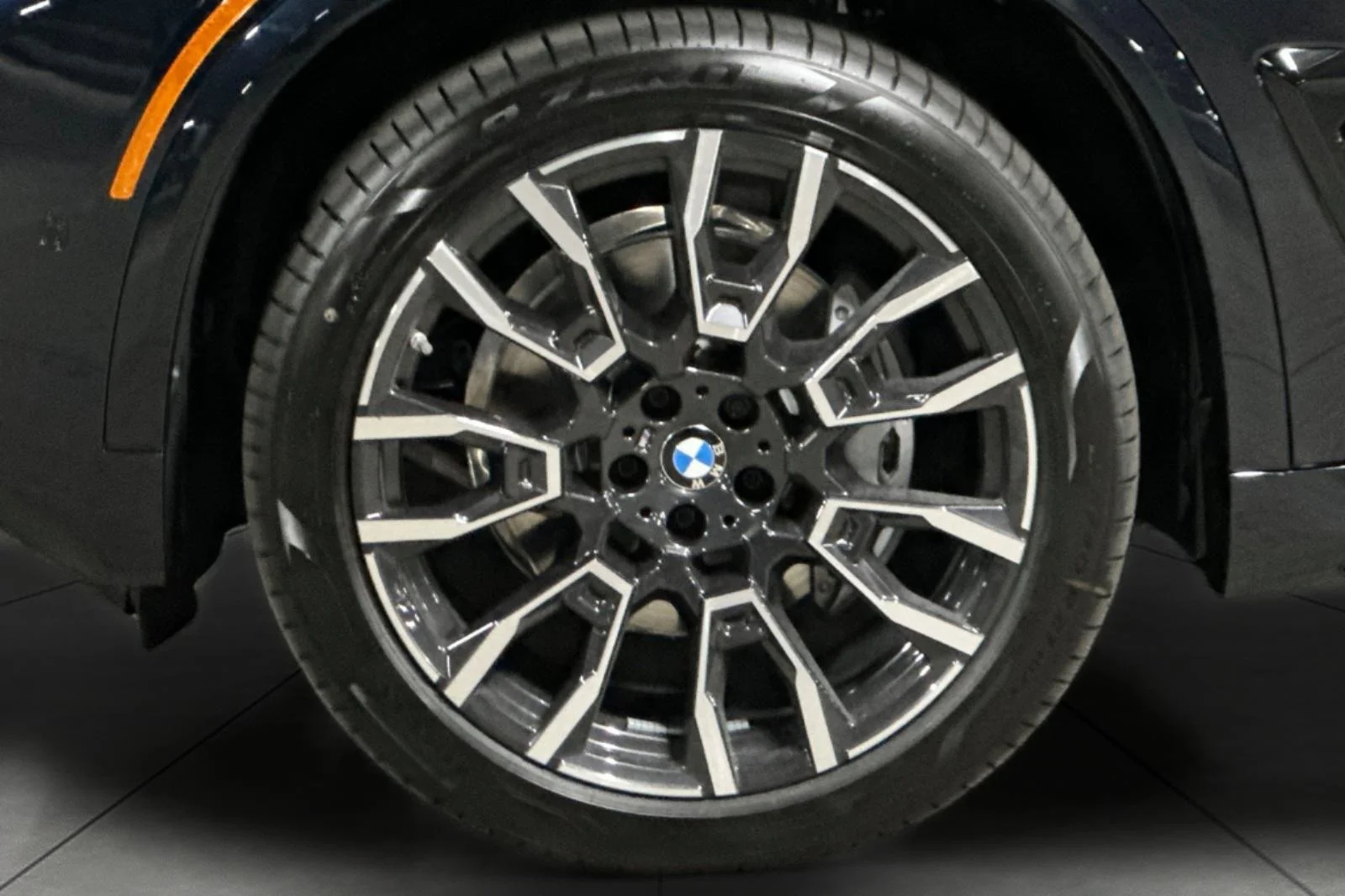 New 2026 Carbon Black Metallic BMW xDrive40i image 26