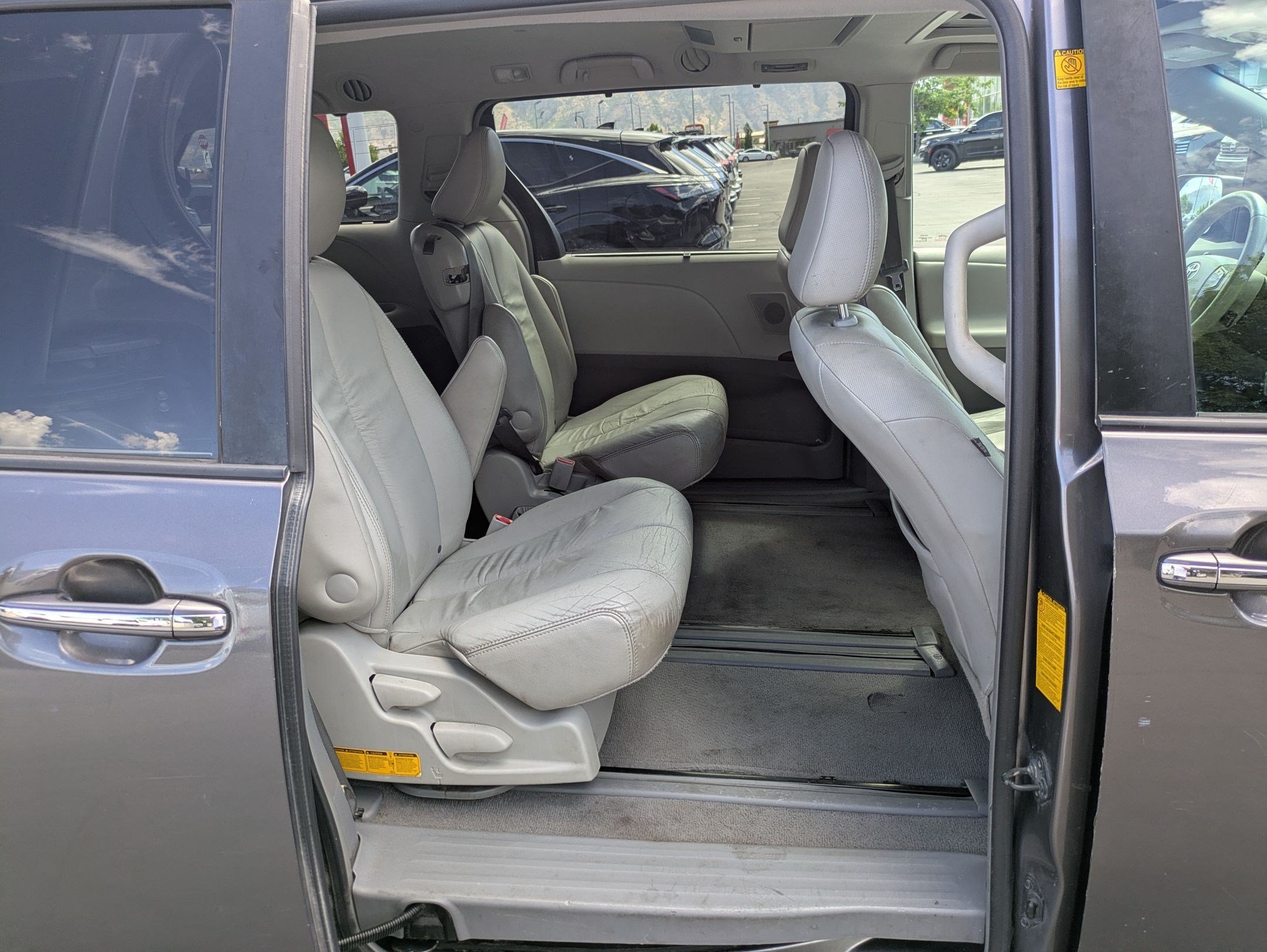 Used 2011 Predawn Gray Mica Toyota XLE AAS image 33
