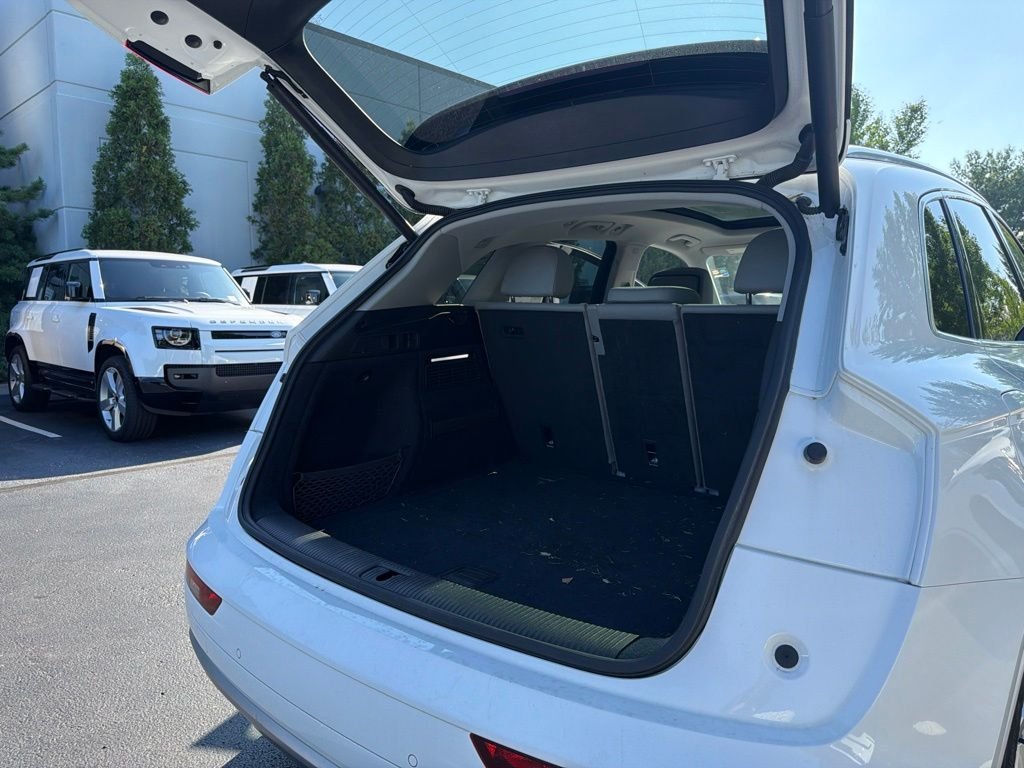 Used 2019 Ibis White Audi 2.0T Premium Plus image 25