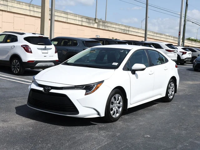 2025 Toyota Corolla LE