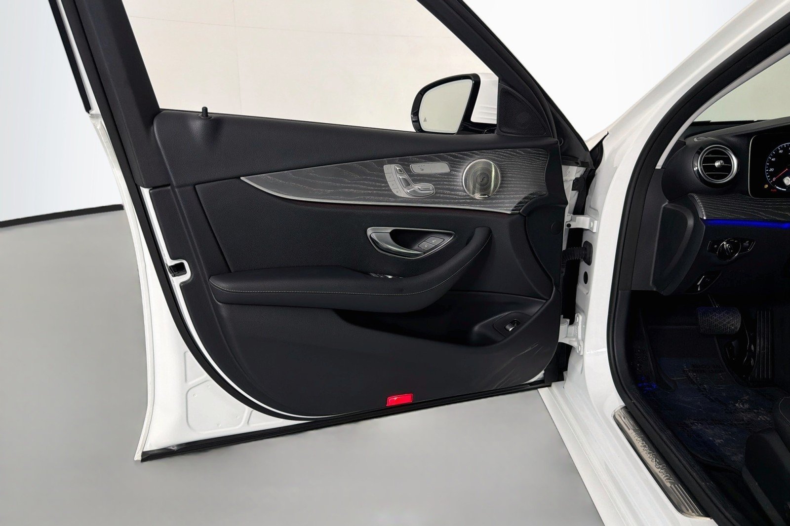 Certified Used 2023 Polar White Mercedes-Benz E 350 image 22