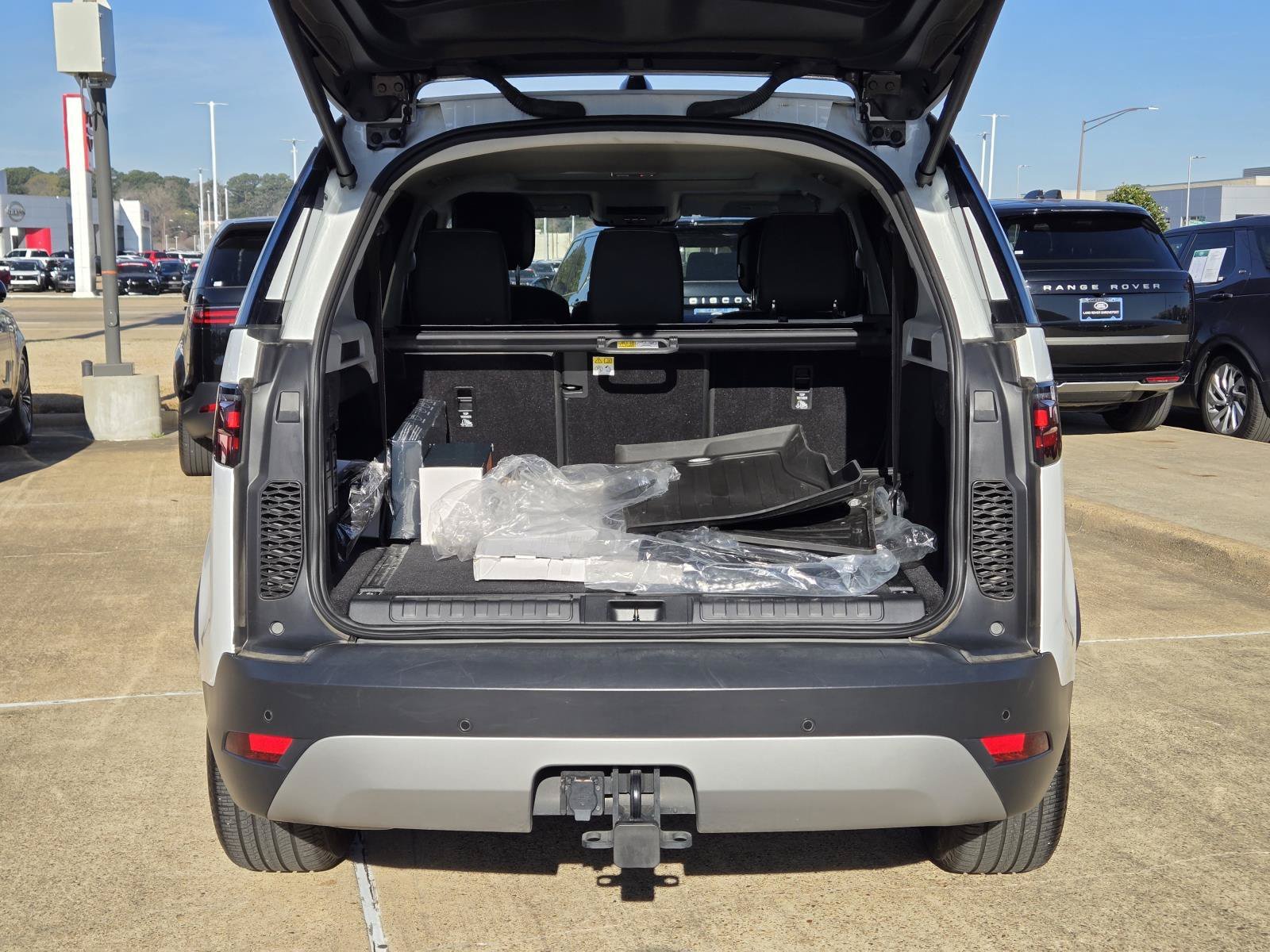 Used 2025 Fuji White Land Rover S image 6