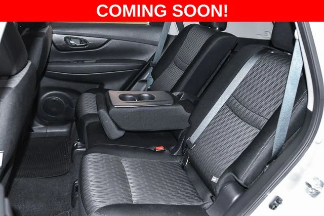 Used 2020 Silver Nissan S image 19