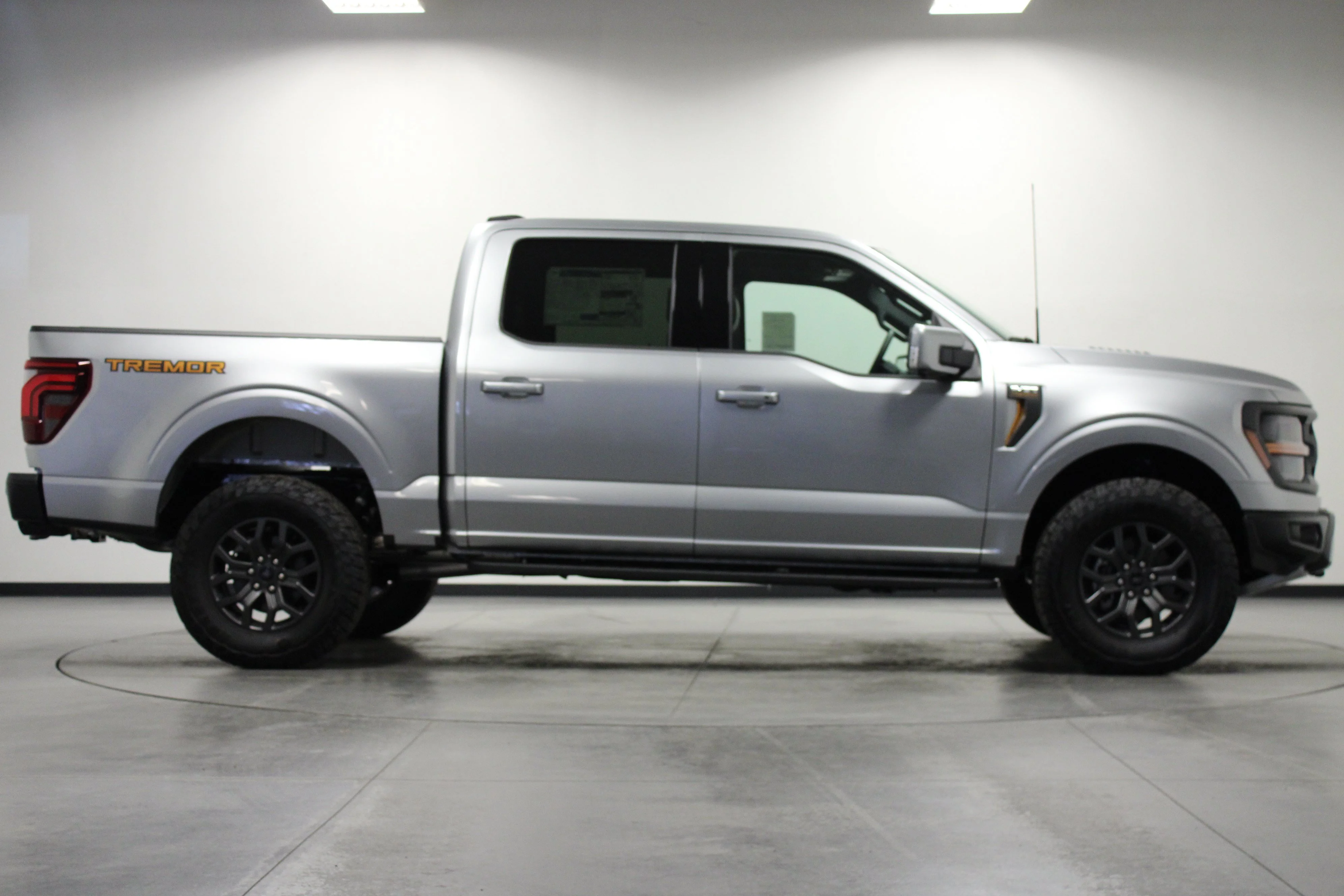 New 2026 Iconic Silver Metallic Ford Tremor® image 3