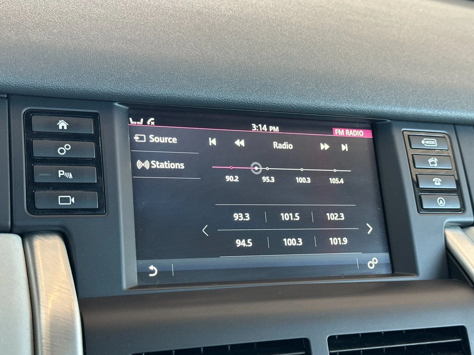 Used 2018  Land Rover HSE image 20