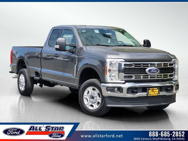 2026 Ford Super Duty F-350® XLT