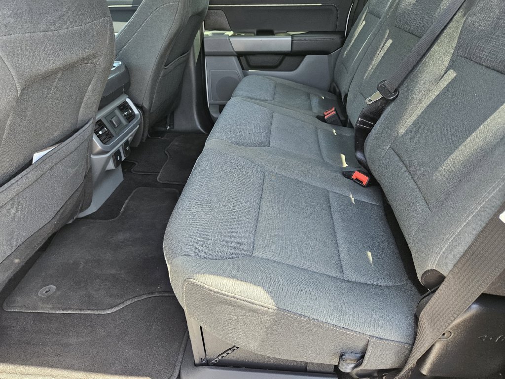 Used 2025 White Ford XLT image 29