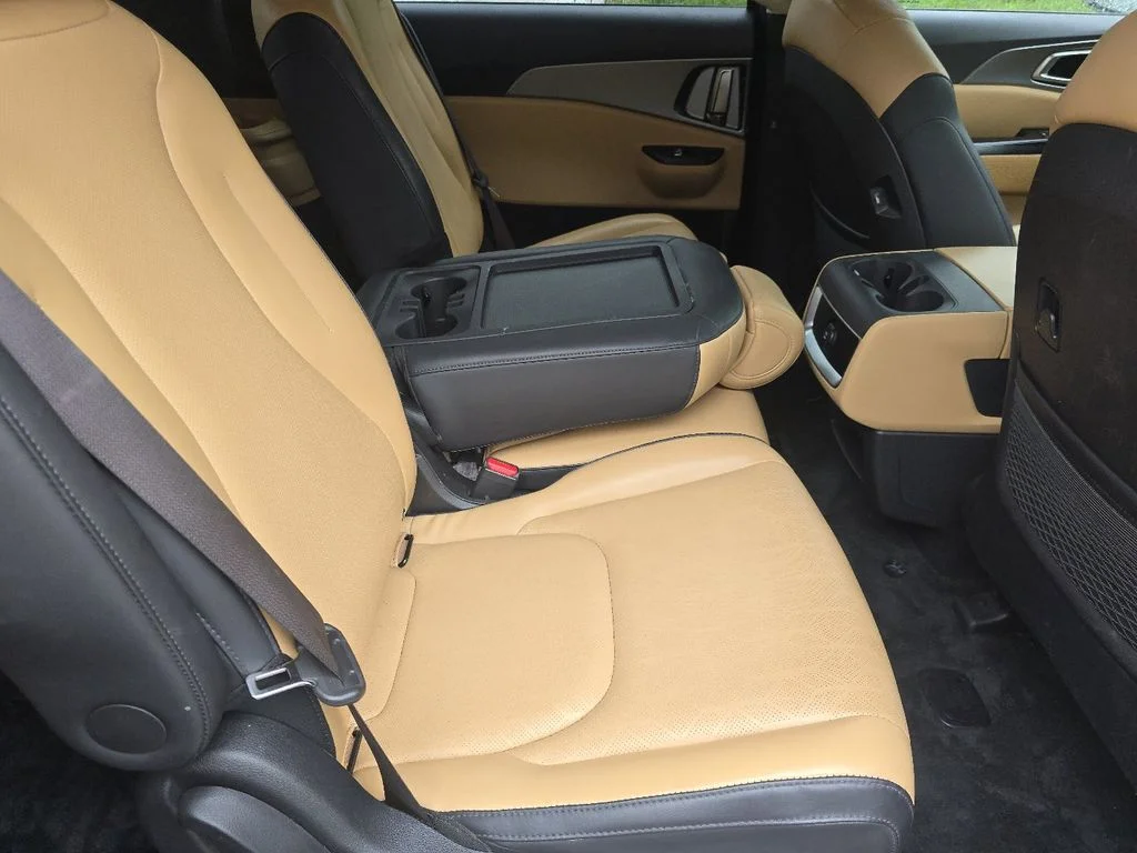 Used 2023 Red Kia LX Seat Package image 14