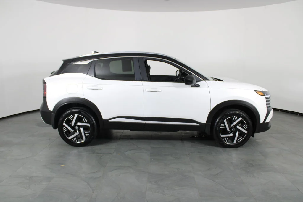 2026 Nissan KICKS SV - Photo 12