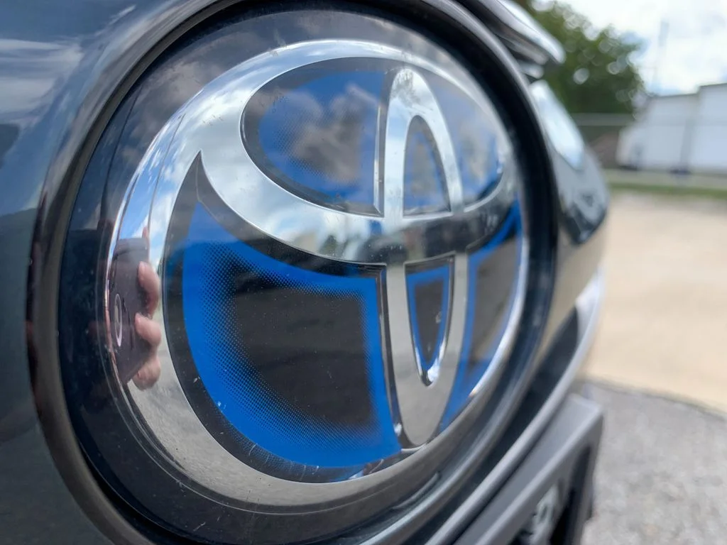 Used 2022 Gray Toyota XLE image 39