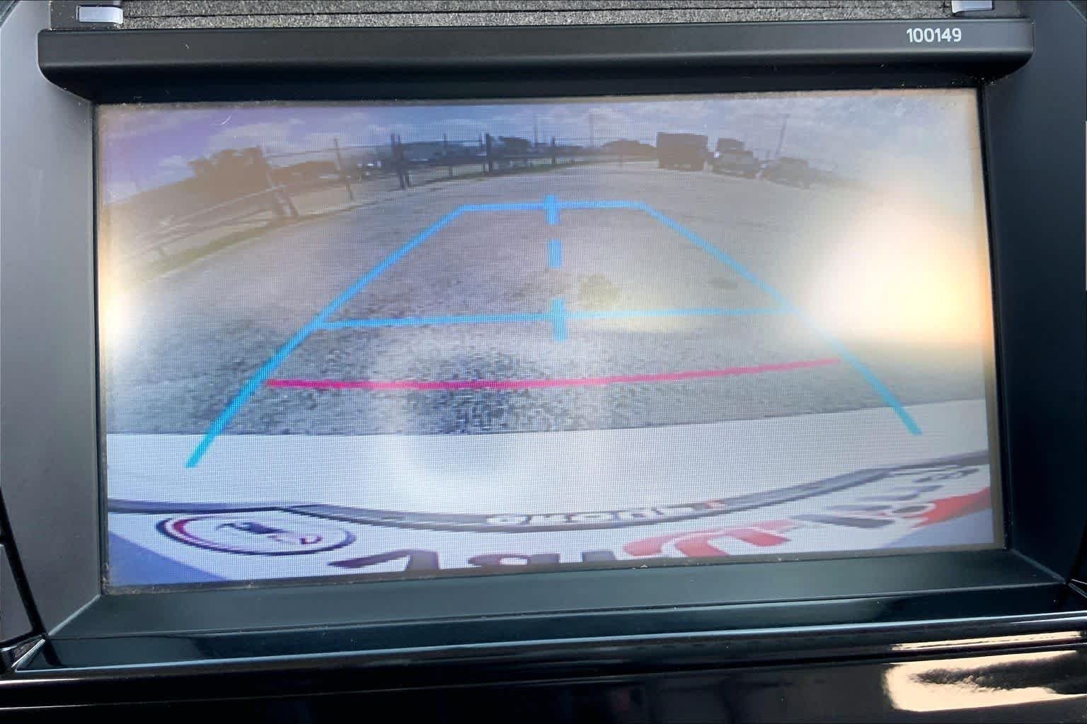 Used 2015 Super White Toyota LE image 26